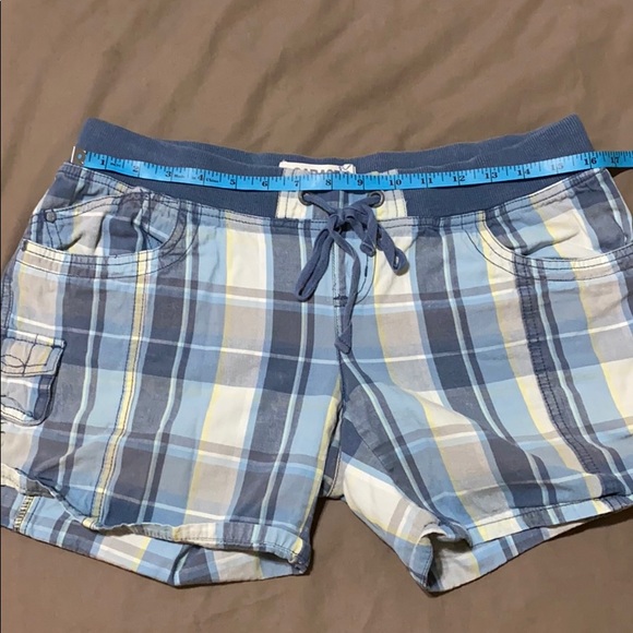 Garage Shorts - Picture 6 of 7